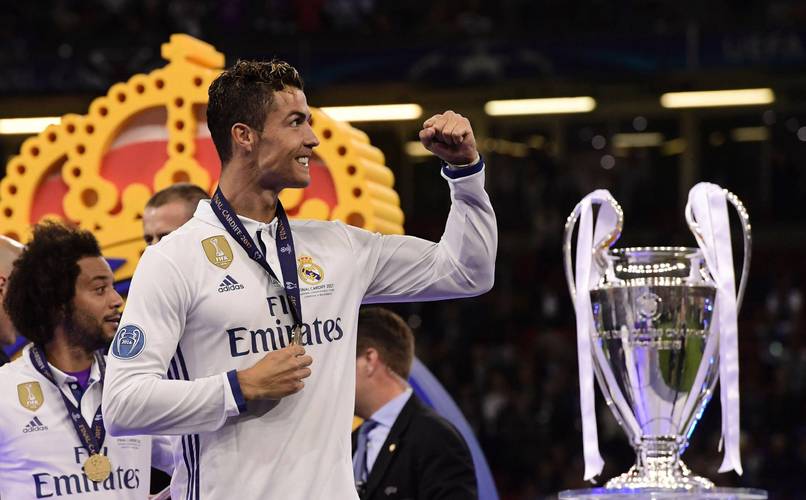 高开低走！公牛开季6胜1负&随后3胜12负跌出附加赛区（由盛转衰：公牛开局6胜1负，此后3胜12负跌出附加赛区）