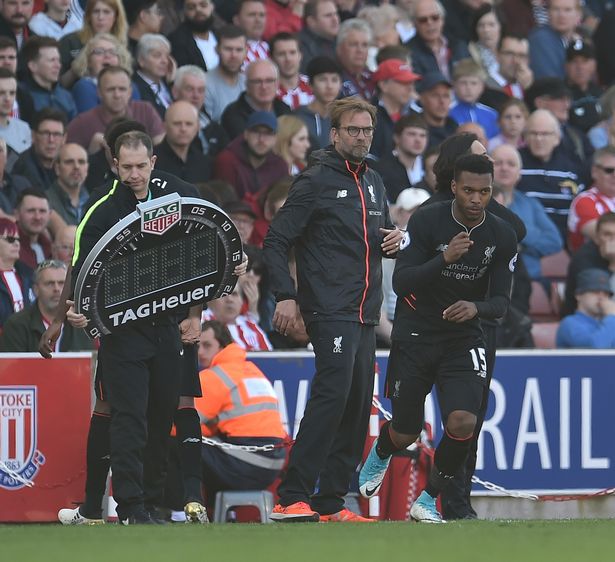 西甲多队角逐卡洛斯-马丁租借，马竞紧追资金回笼（西甲多队竞夺卡洛斯-马丁租借，马竞加紧推动资金回流）