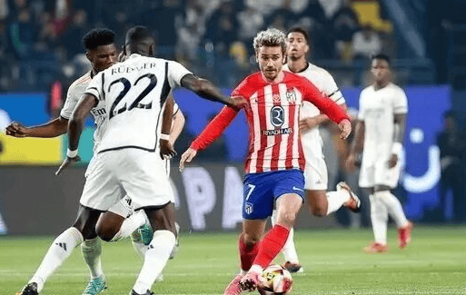 经纪人：那不勒斯今夏也有意博尼，但奥西利奥起了决定性作用