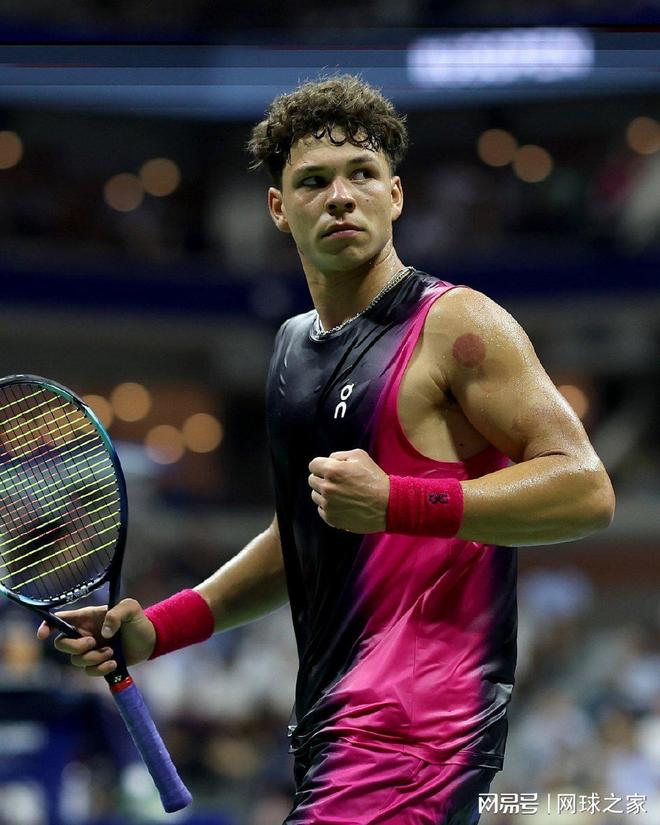 墨重彩的一 墨重彩的一