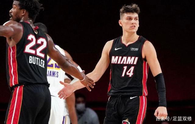 将为网球运 将为网球运